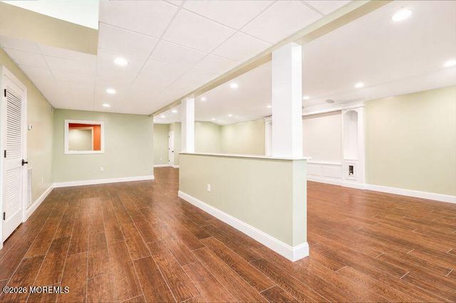 2 Doctors Creek Court, Millstone, NJ 08510