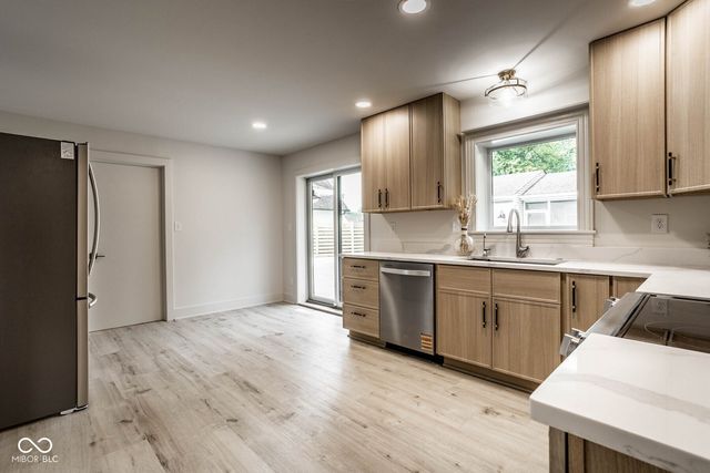 650 Mulberry Street, Zionsville, IN 46077