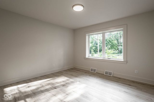 650 Mulberry Street, Zionsville, IN 46077