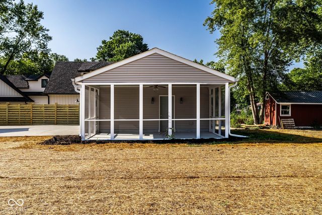 650 Mulberry Street, Zionsville, IN 46077