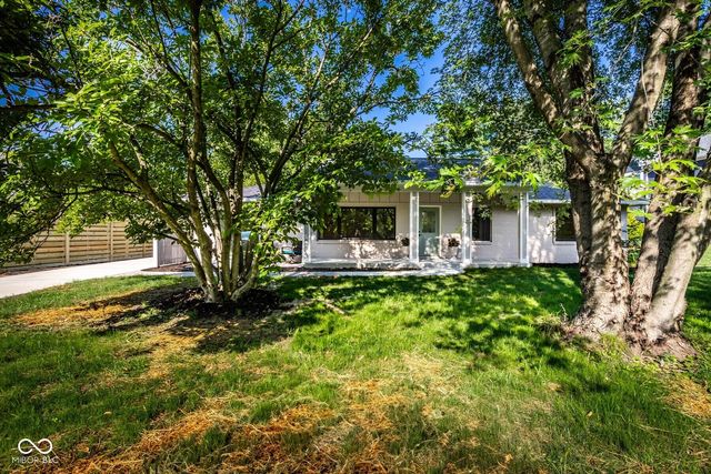 650 Mulberry Street, Zionsville, IN 46077