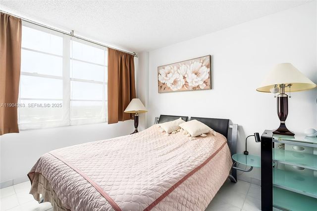 301 174th Street 2208, Sunny Isles Beach, FL 33160