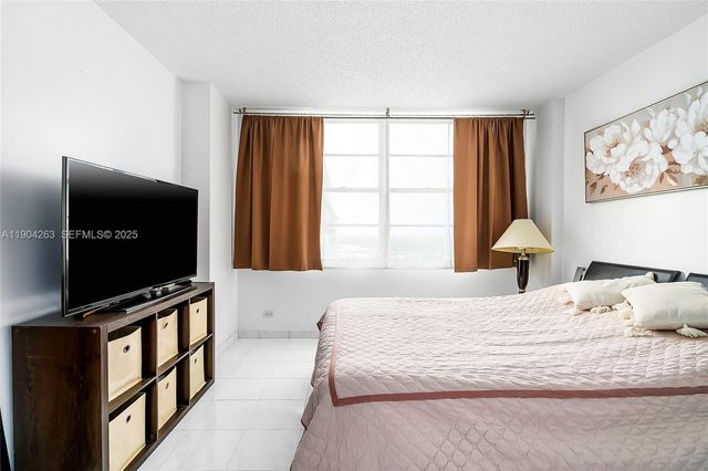 301 174th Street 2208, Sunny Isles Beach, FL 33160