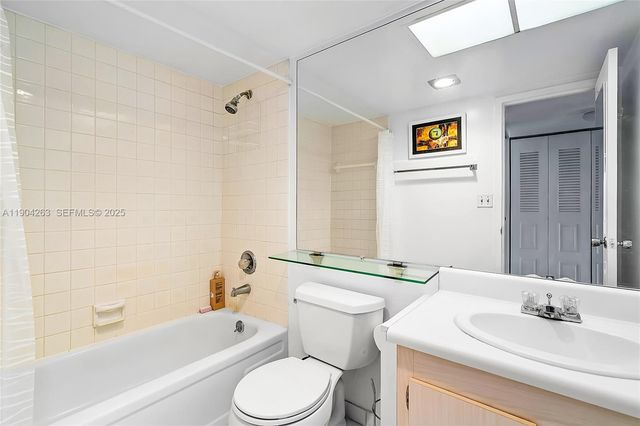 301 174th Street 2208, Sunny Isles Beach, FL 33160