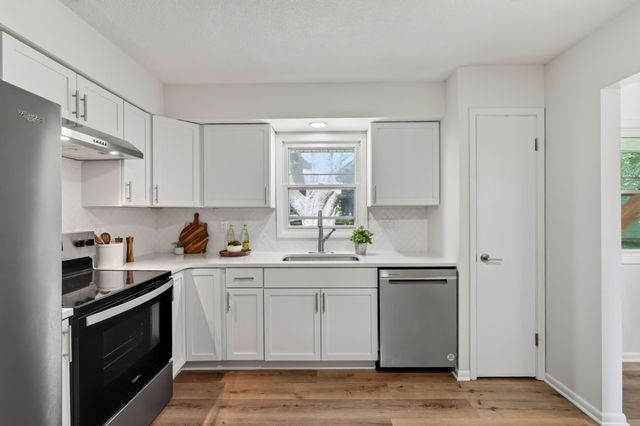1204 29th Street, West Des Moines, IA 50266