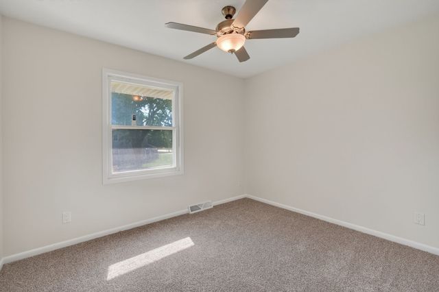 1204 29th Street, West Des Moines, IA 50266