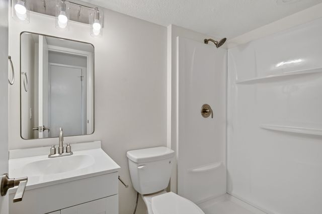 1204 29th Street, West Des Moines, IA 50266