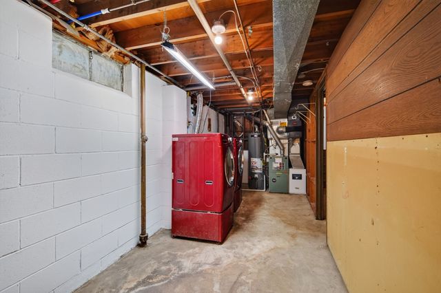 1204 29th Street, West Des Moines, IA 50266
