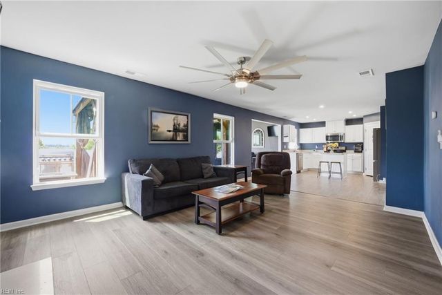 216 Sunny Lake RD, Moyock, NC 27958
