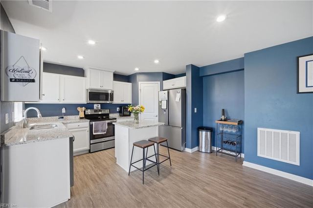 216 Sunny Lake RD, Moyock, NC 27958