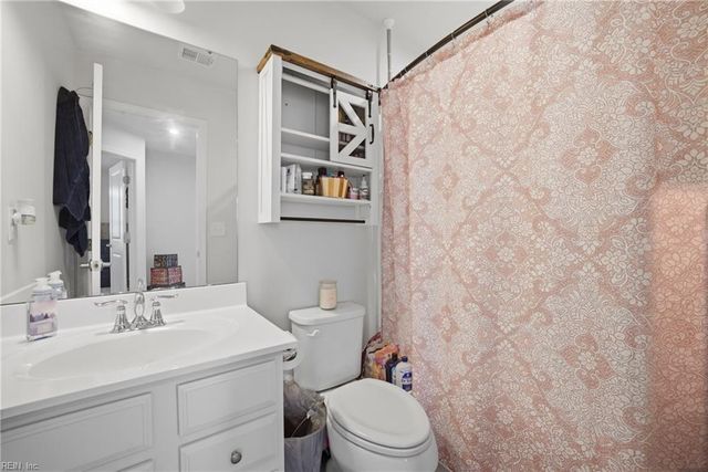 216 Sunny Lake RD, Moyock, NC 27958