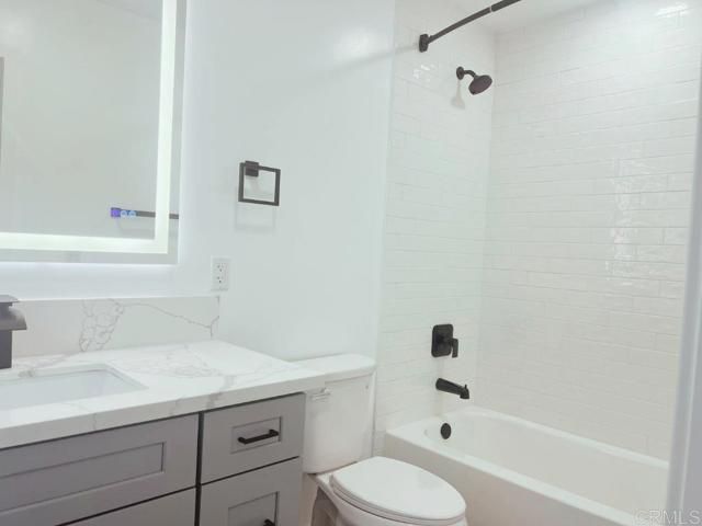 220 Southlook Avenue, San Diego, CA 92113