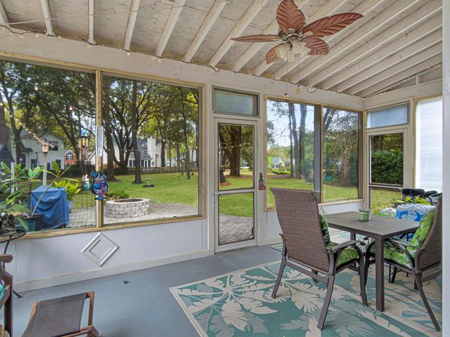 700 Majestic Oaks Drive, Charleston, SC 29412