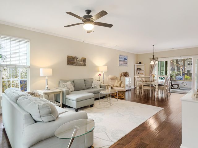 700 Majestic Oaks Drive, Charleston, SC 29412