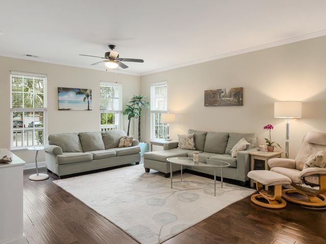 700 Majestic Oaks Drive, Charleston, SC 29412