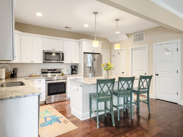 700 Majestic Oaks Drive, Charleston, SC 29412