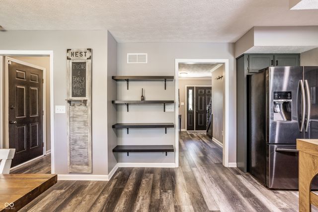 720 Firethorn Circle, Noblesville, IN 46062