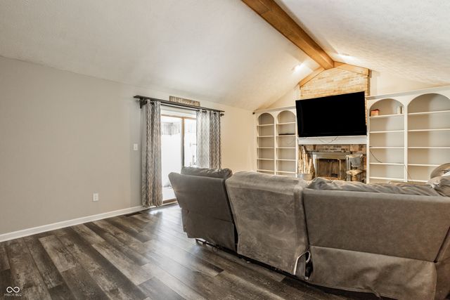 720 Firethorn Circle, Noblesville, IN 46062
