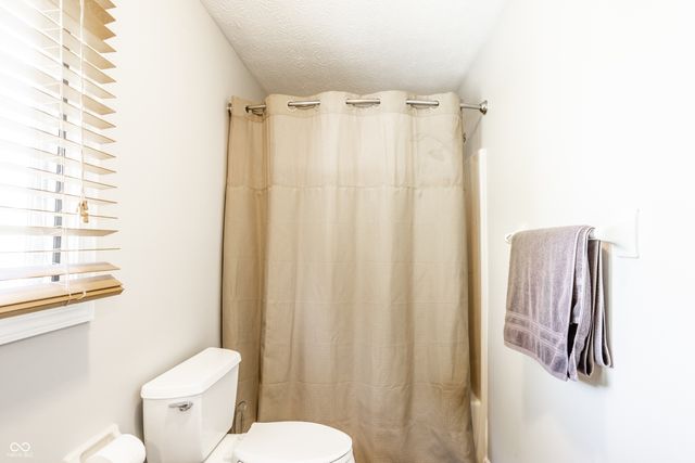 720 Firethorn Circle, Noblesville, IN 46062