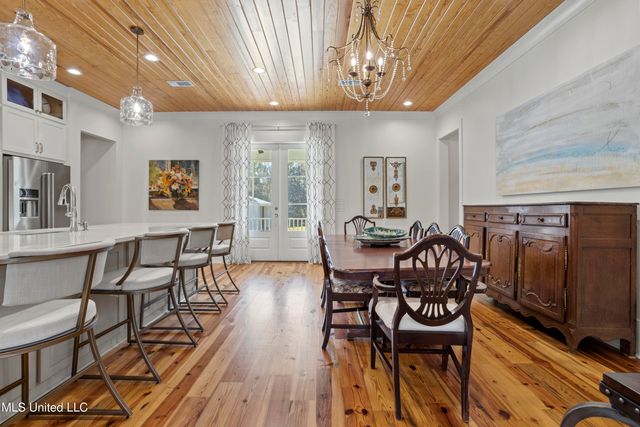 122 Felicity Street, Bay Saint Louis, MS 39520