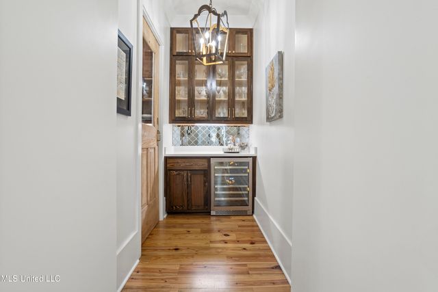 122 Felicity Street, Bay Saint Louis, MS 39520