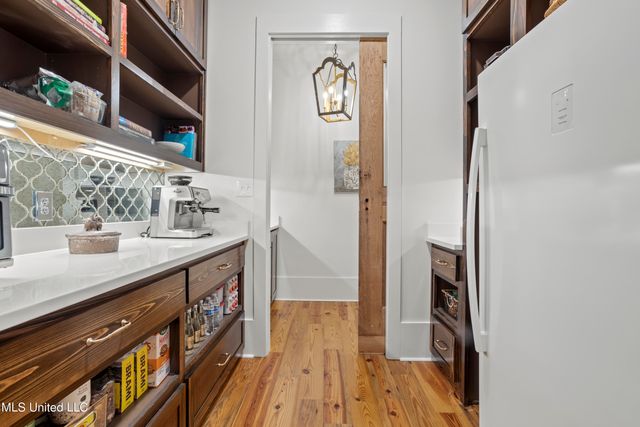 122 Felicity Street, Bay Saint Louis, MS 39520