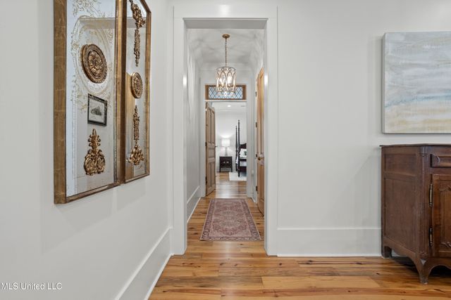 122 Felicity Street, Bay Saint Louis, MS 39520