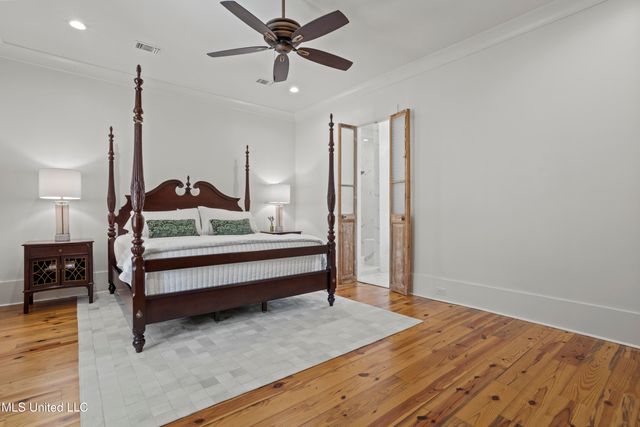 122 Felicity Street, Bay Saint Louis, MS 39520