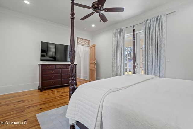 122 Felicity Street, Bay Saint Louis, MS 39520