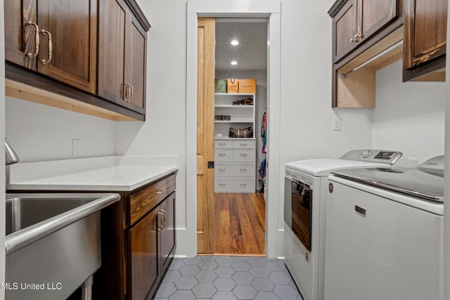 122 Felicity Street, Bay Saint Louis, MS 39520