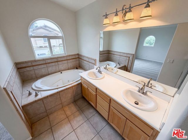 1242 Heritage Way, Covina, CA 91724