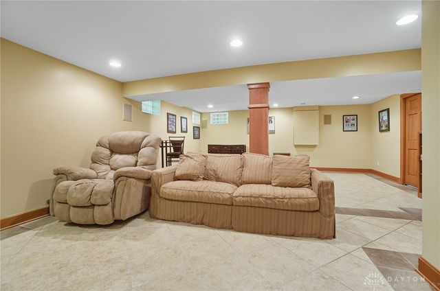 5548 Laureldale Road, Washington Twp, OH 45429