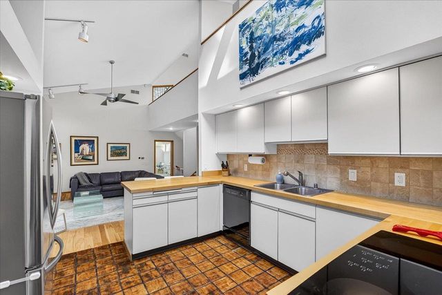 3009 Post Road, Madison, WI 53713