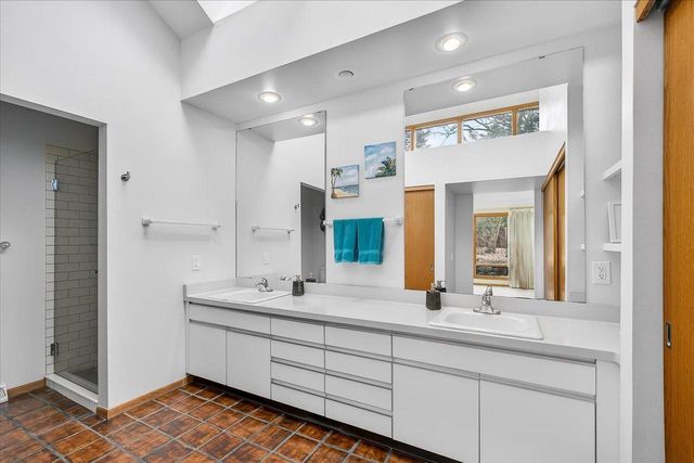 3009 Post Road, Madison, WI 53713