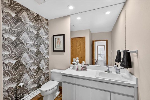 3009 Post Road, Madison, WI 53713