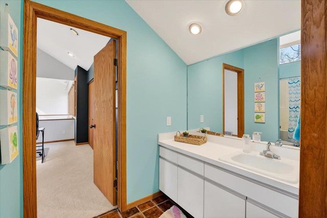 3009 Post Road, Madison, WI 53713