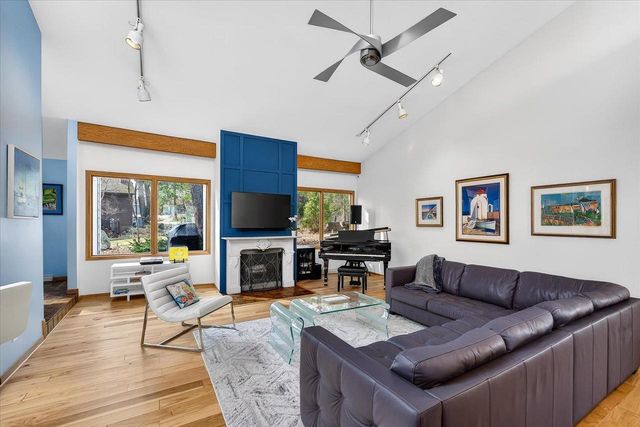 3009 Post Road, Madison, WI 53713