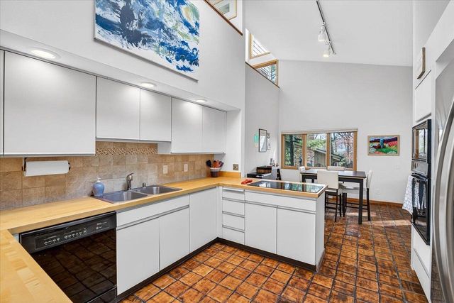 3009 Post Road, Madison, WI 53713