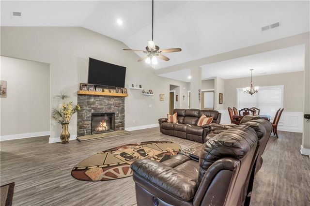 2985 Teamon Road, Griffin, GA 30223