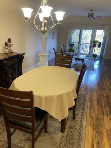 1210 N Foxdale Drive 109, Addison, IL 60101