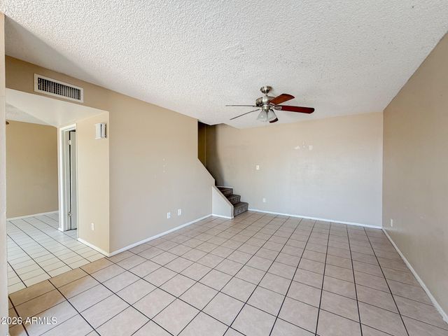 5172 W OLIVE Avenue, Glendale, AZ 85302