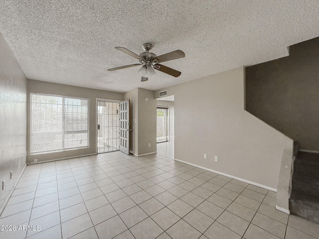5172 W OLIVE Avenue, Glendale, AZ 85302