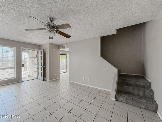 5172 W OLIVE Avenue, Glendale, AZ 85302