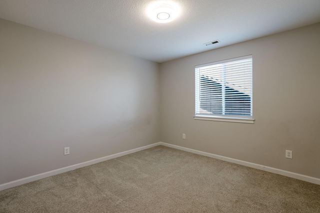 516 SE Ponderosa Drive, Madras, OR 97741