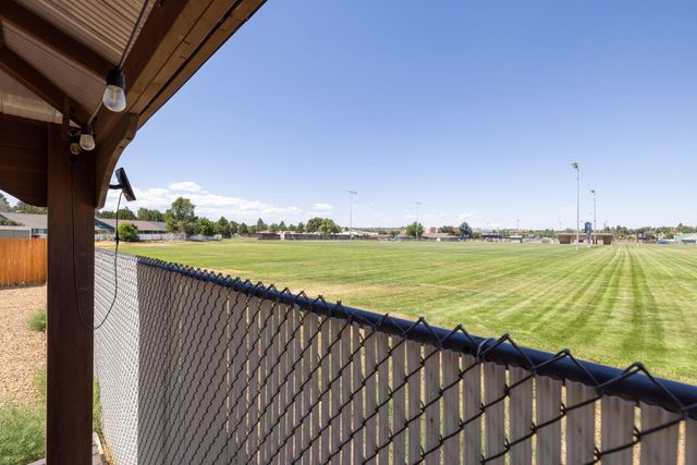 516 SE Ponderosa Drive, Madras, OR 97741