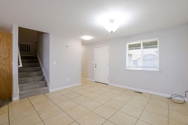 516 SE Ponderosa Drive, Madras, OR 97741