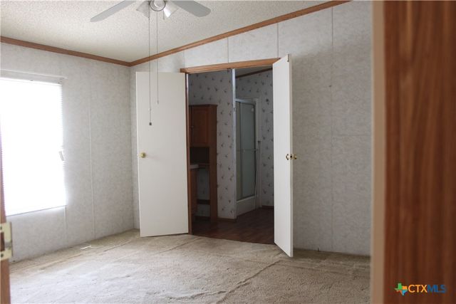 936 Fm 1185, Lockhart, TX 78644