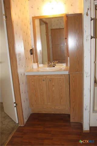 936 Fm 1185, Lockhart, TX 78644
