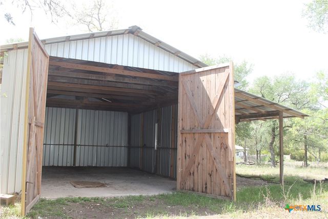 936 Fm 1185, Lockhart, TX 78644