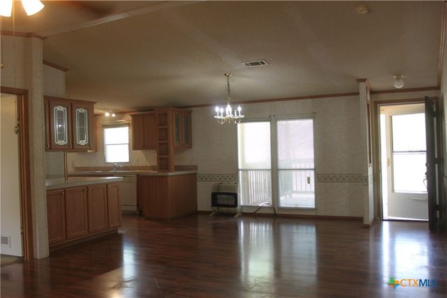 936 Fm 1185, Lockhart, TX 78644